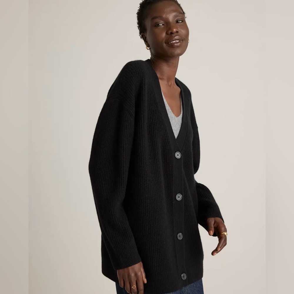 NWT! QUINCE Mongolian Cashmere Oversized
Boyfriend Cardigan Sweater Black Small - Picture 3 of 13